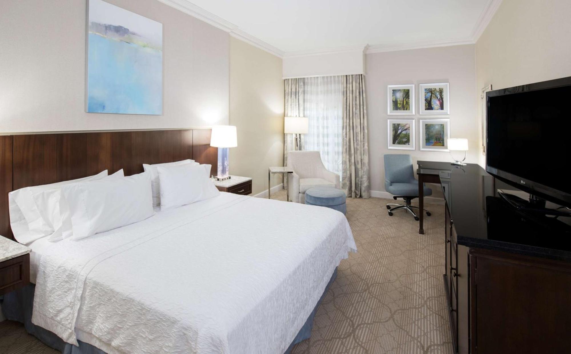 Hampton Inn & Suites South Park At Phillips Place Charlotte Exterior foto