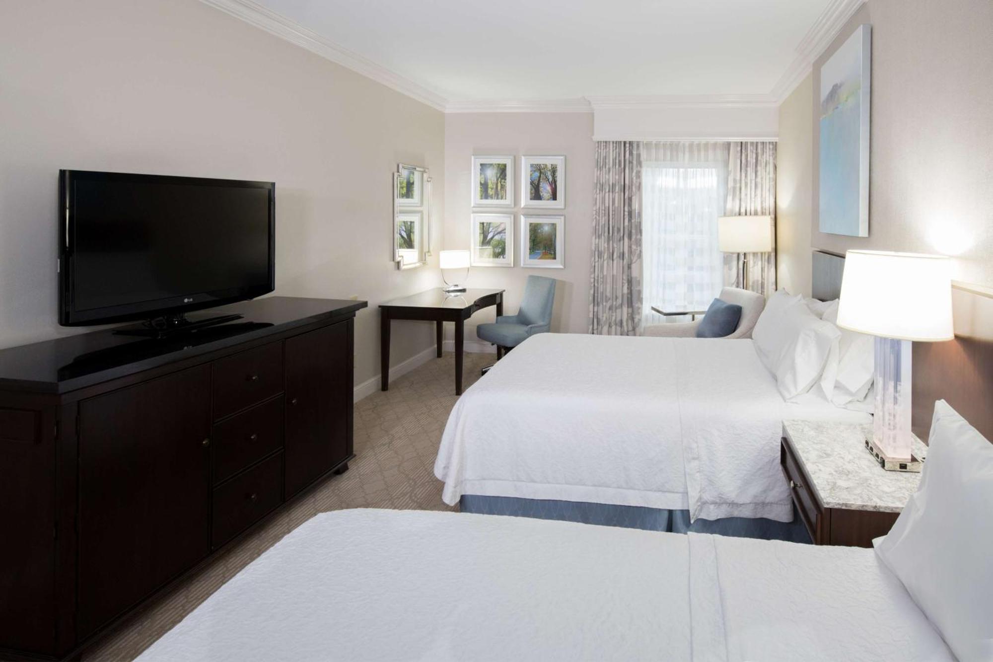 Hampton Inn & Suites South Park At Phillips Place Charlotte Exterior foto