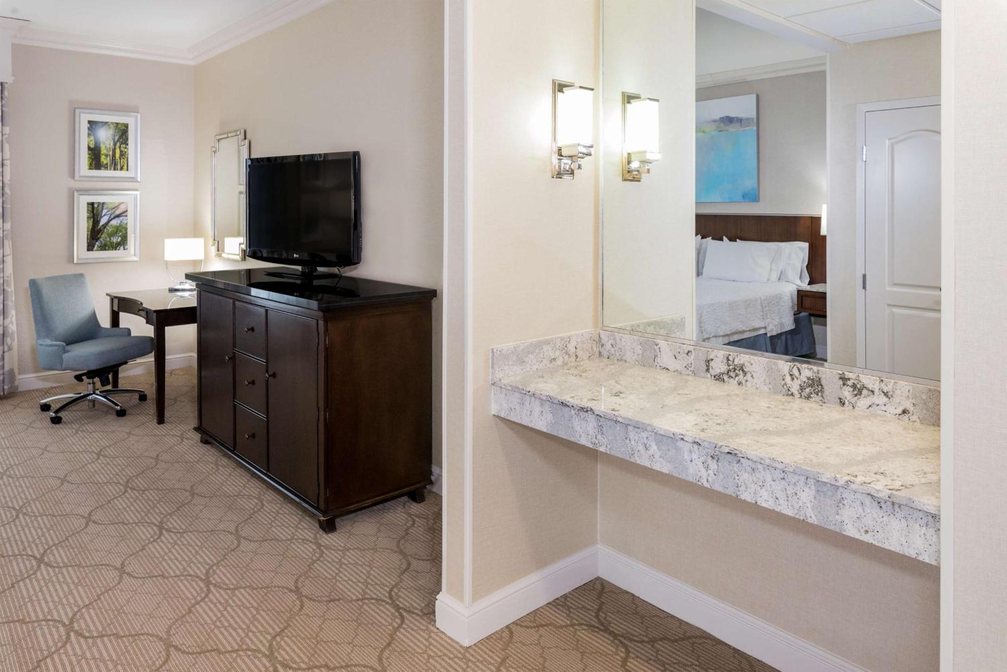 Hampton Inn & Suites South Park At Phillips Place Charlotte Exterior foto