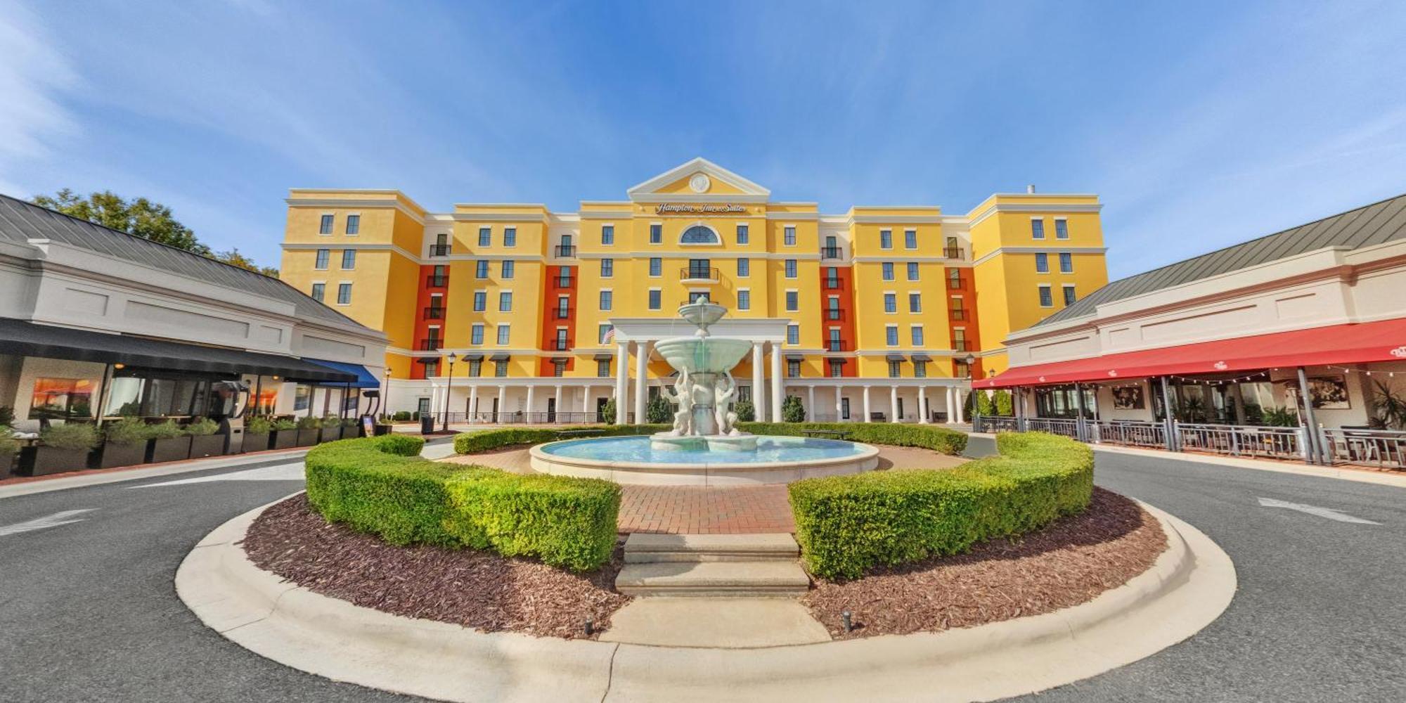Hampton Inn & Suites South Park At Phillips Place Charlotte Exterior foto